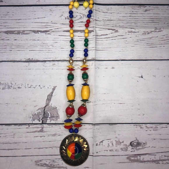 Bundle of 3 necklaces and 3 earrings - Picture 2 of 3